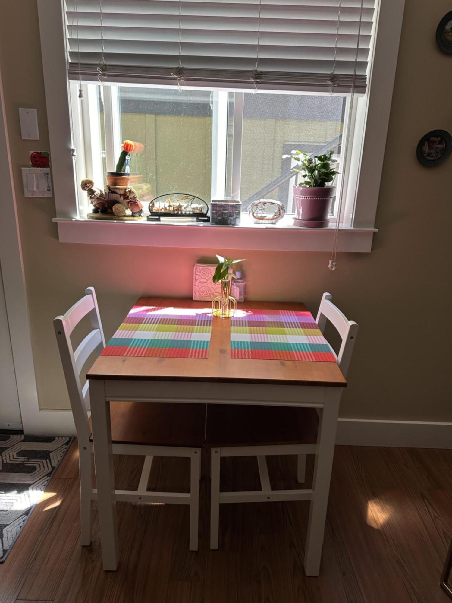 Separate Entry Sweet Home Виктория Екстериор снимка